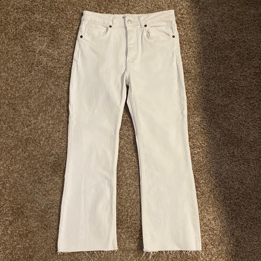ZARA CROPPED FLARE JEANS